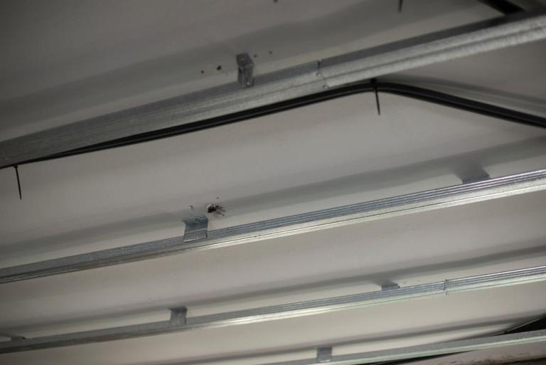 Faux plafond à Neuville-en-Ferrain : comment bien choisir ?